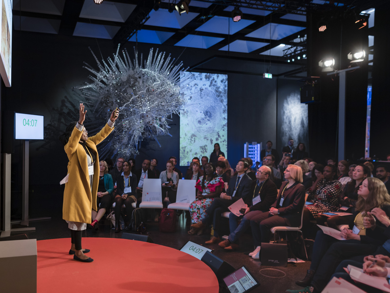 Falling Walls Engage Pitch on Stage at Science Summit 2020