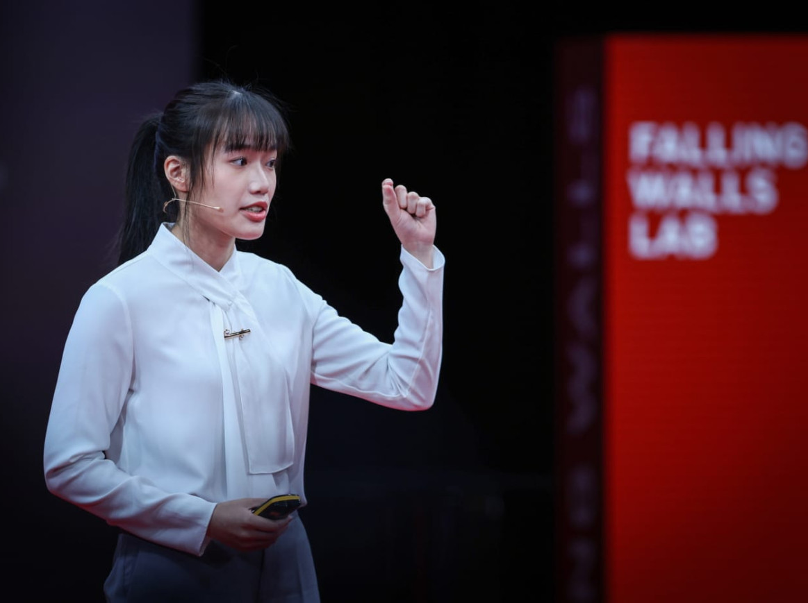 Falling Walls Lab Winner pitching 2023